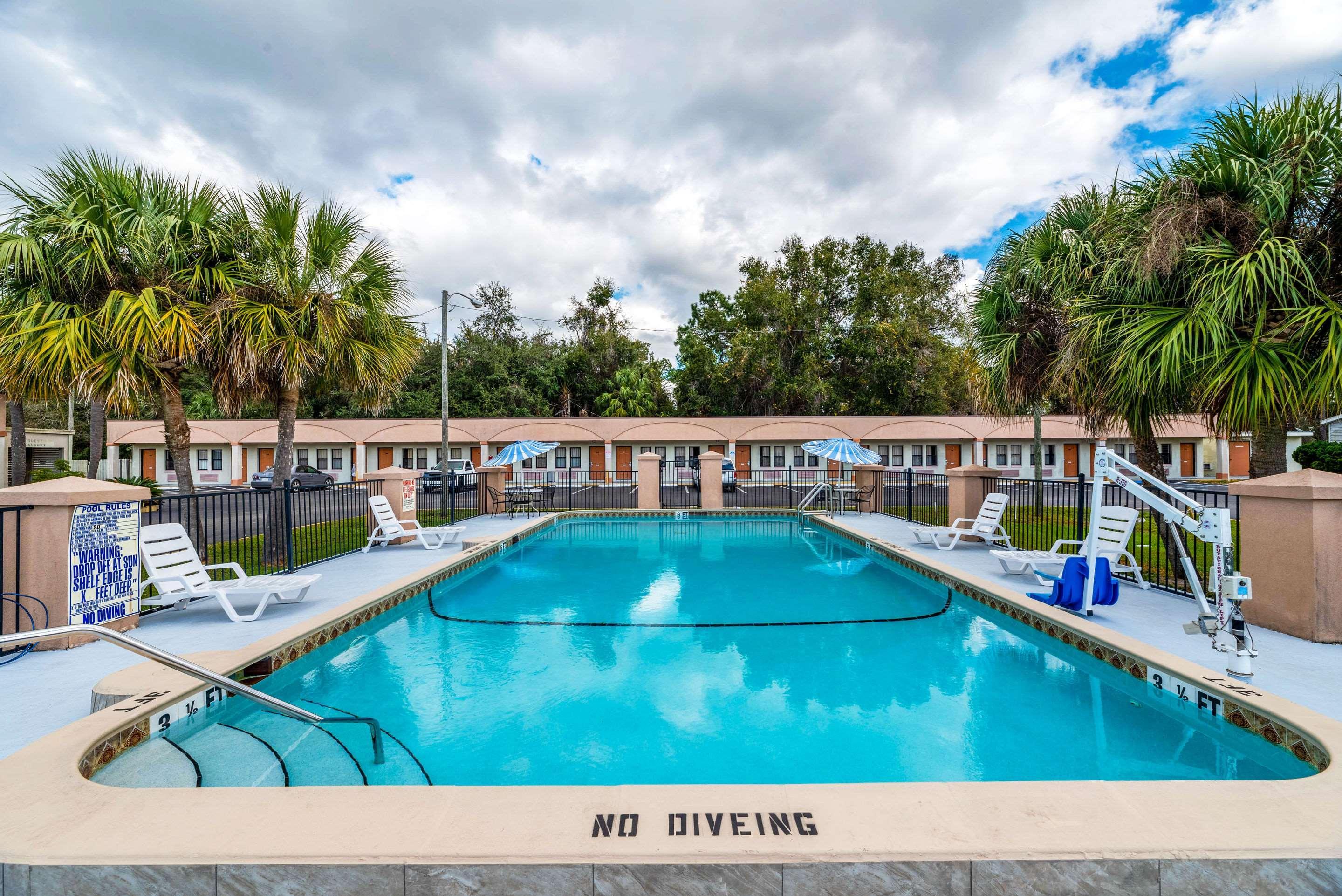Econo Lodge Crystal River Exteriör bild